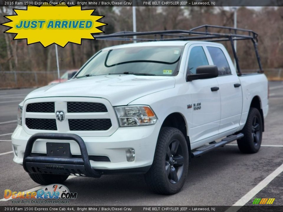 2016 Ram 1500 Express Crew Cab 4x4 Bright White / Black/Diesel Gray Photo #1