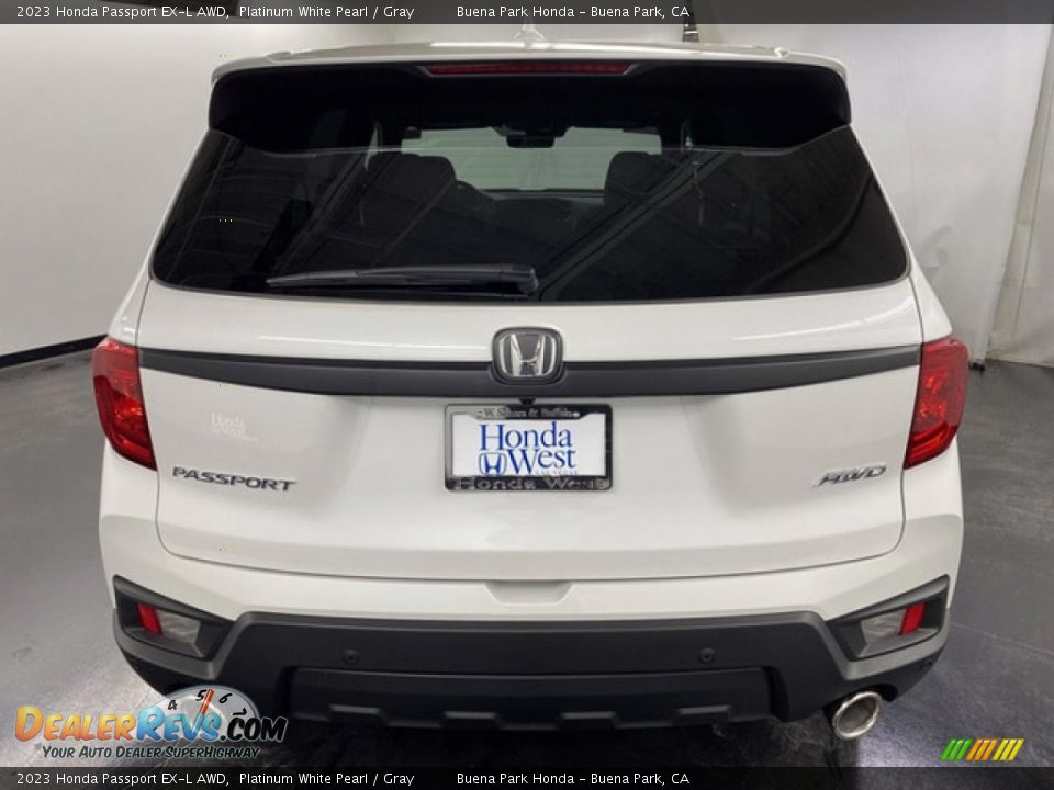 2023 Honda Passport EX-L AWD Platinum White Pearl / Gray Photo #4