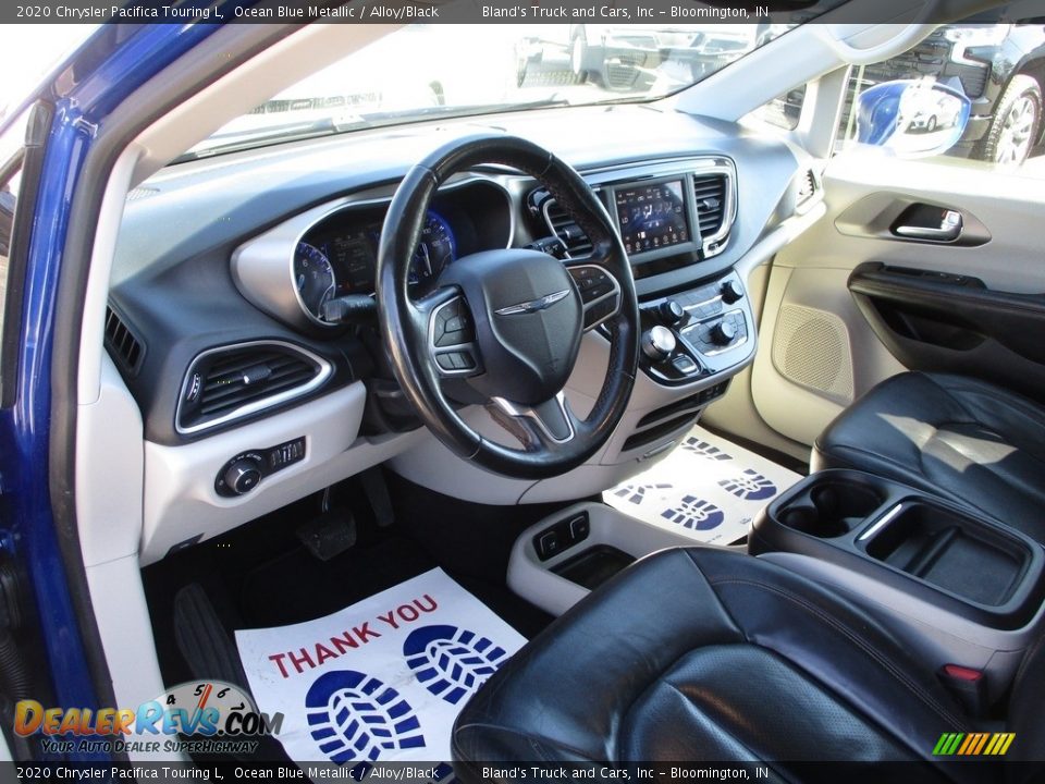 2020 Chrysler Pacifica Touring L Ocean Blue Metallic / Alloy/Black Photo #6