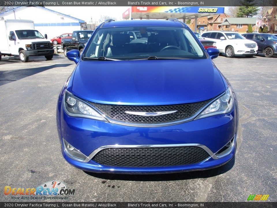 2020 Chrysler Pacifica Touring L Ocean Blue Metallic / Alloy/Black Photo #28