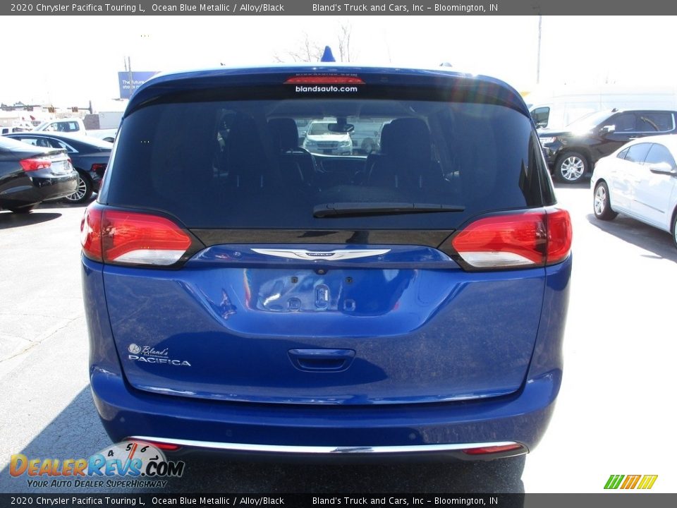 2020 Chrysler Pacifica Touring L Ocean Blue Metallic / Alloy/Black Photo #30