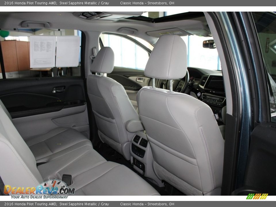 Rear Seat of 2016 Honda Pilot Touring AWD Photo #18