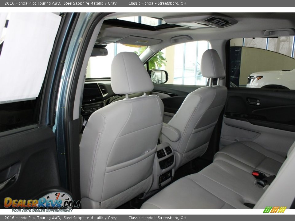 Rear Seat of 2016 Honda Pilot Touring AWD Photo #24