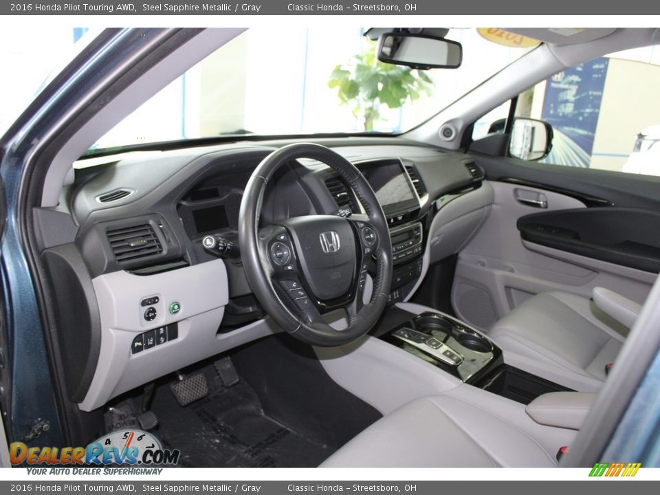 Gray Interior - 2016 Honda Pilot Touring AWD Photo #28