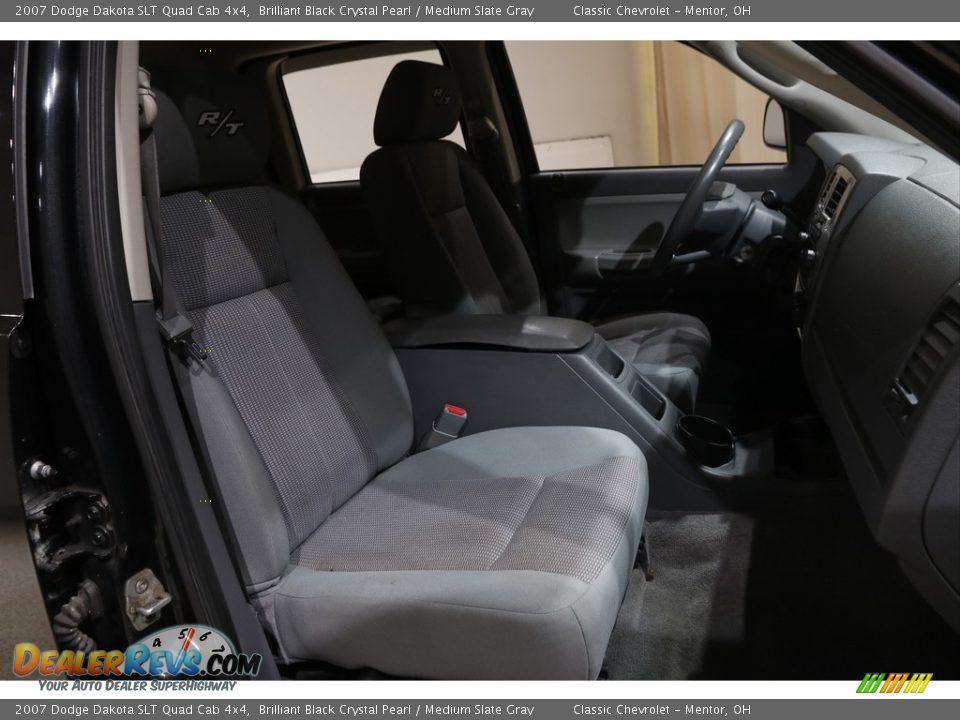 2007 Dodge Dakota SLT Quad Cab 4x4 Brilliant Black Crystal Pearl / Medium Slate Gray Photo #12