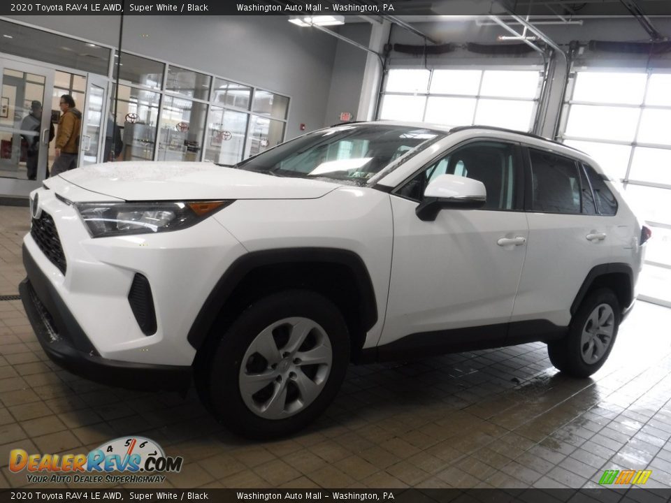 2020 Toyota RAV4 LE AWD Super White / Black Photo #14