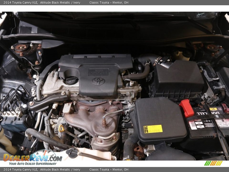 2014 Toyota Camry XLE Attitude Black Metallic / Ivory Photo #19