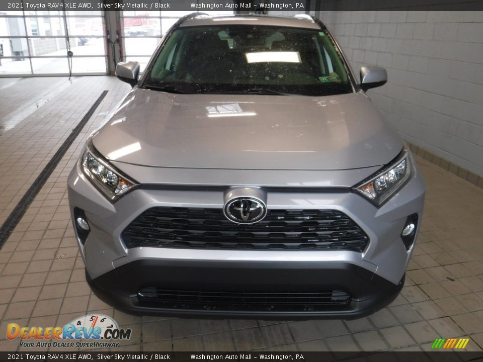 2021 Toyota RAV4 XLE AWD Silver Sky Metallic / Black Photo #11