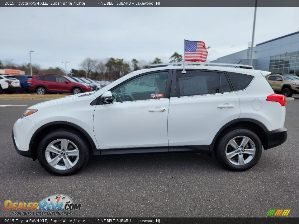 2015 Toyota RAV4 XLE Super White / Latte Photo #15