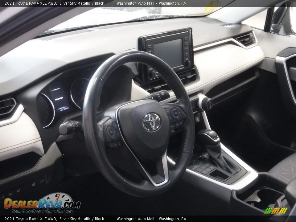 2021 Toyota RAV4 XLE AWD Silver Sky Metallic / Black Photo #17