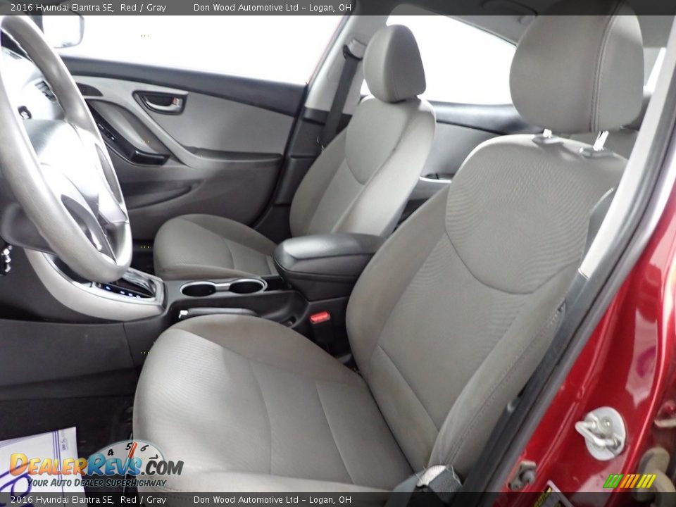 2016 Hyundai Elantra SE Red / Gray Photo #11