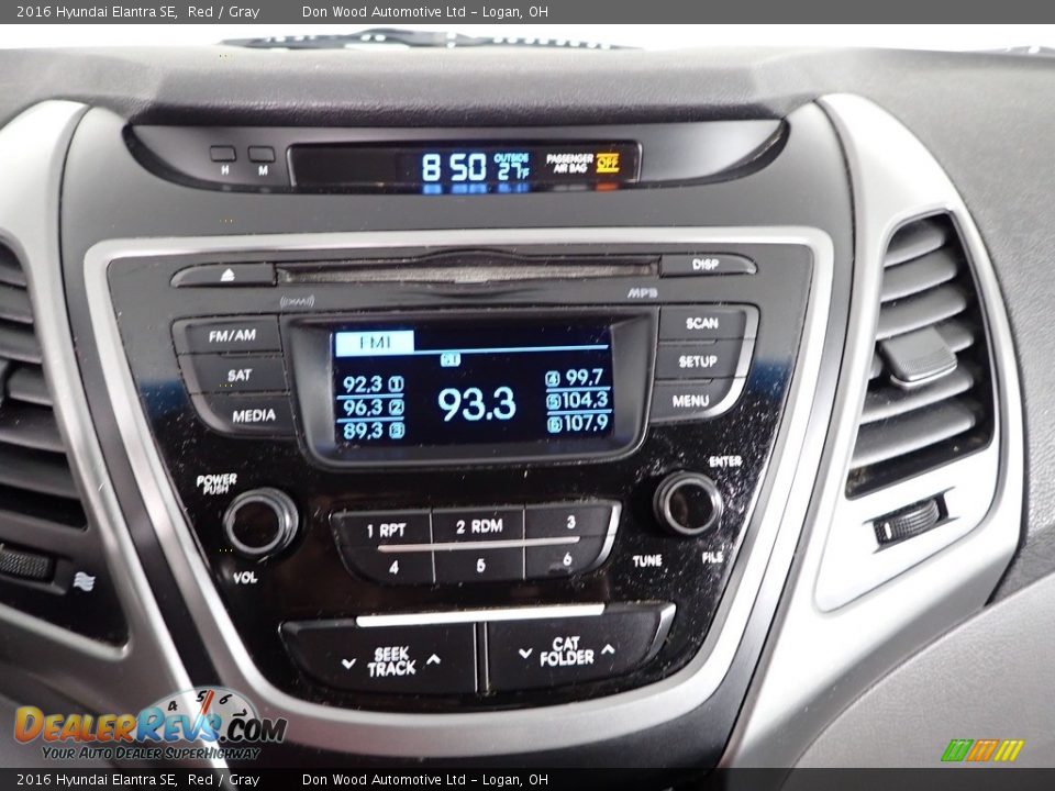 2016 Hyundai Elantra SE Red / Gray Photo #15