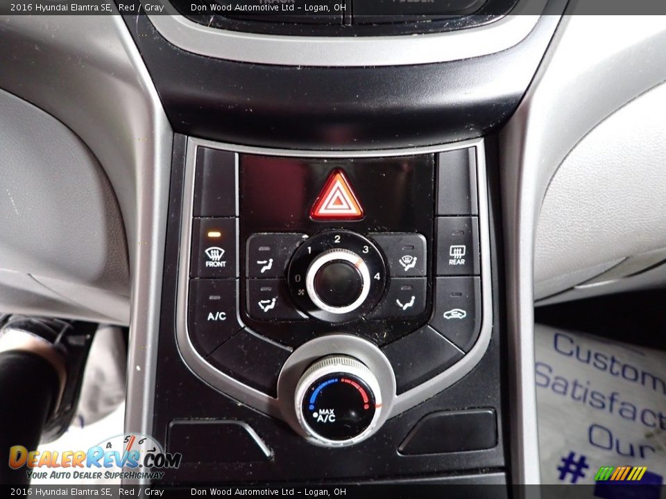2016 Hyundai Elantra SE Red / Gray Photo #16