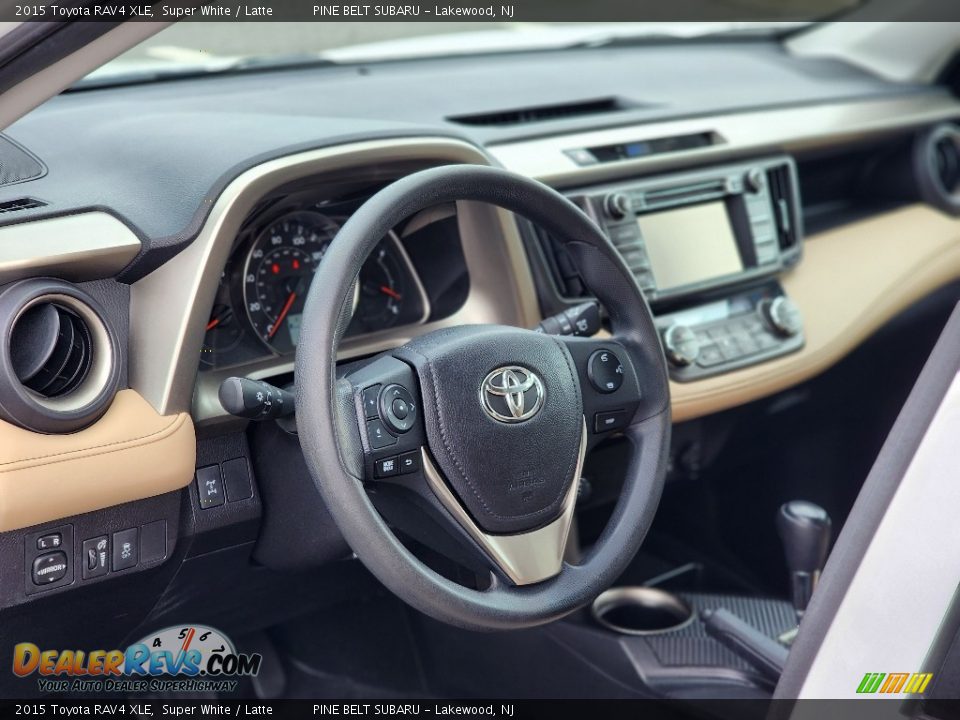 2015 Toyota RAV4 XLE Super White / Latte Photo #32