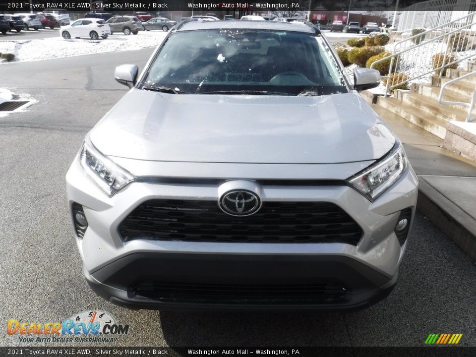 2021 Toyota RAV4 XLE AWD Silver Sky Metallic / Black Photo #8