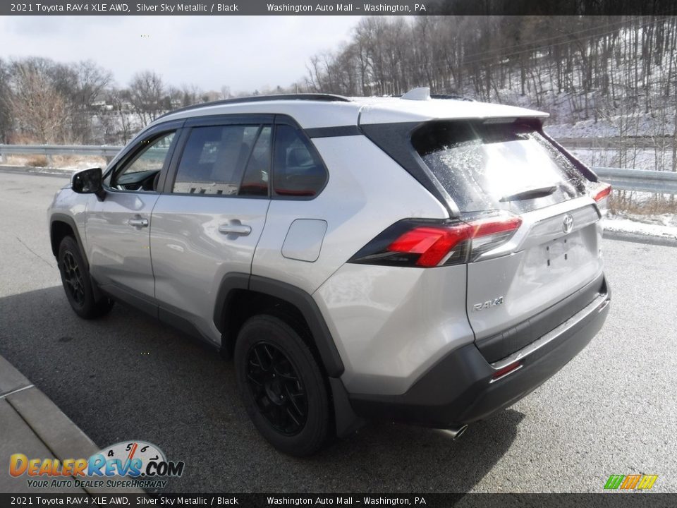 2021 Toyota RAV4 XLE AWD Silver Sky Metallic / Black Photo #11