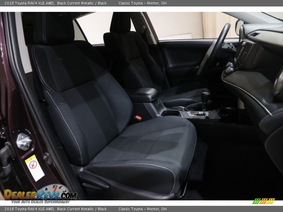 2018 Toyota RAV4 XLE AWD Black Current Metallic / Black Photo #16