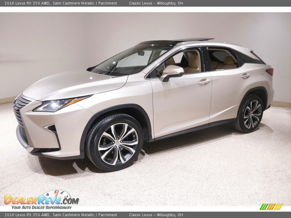 Front 3/4 View of 2016 Lexus RX 350 AWD Photo #3