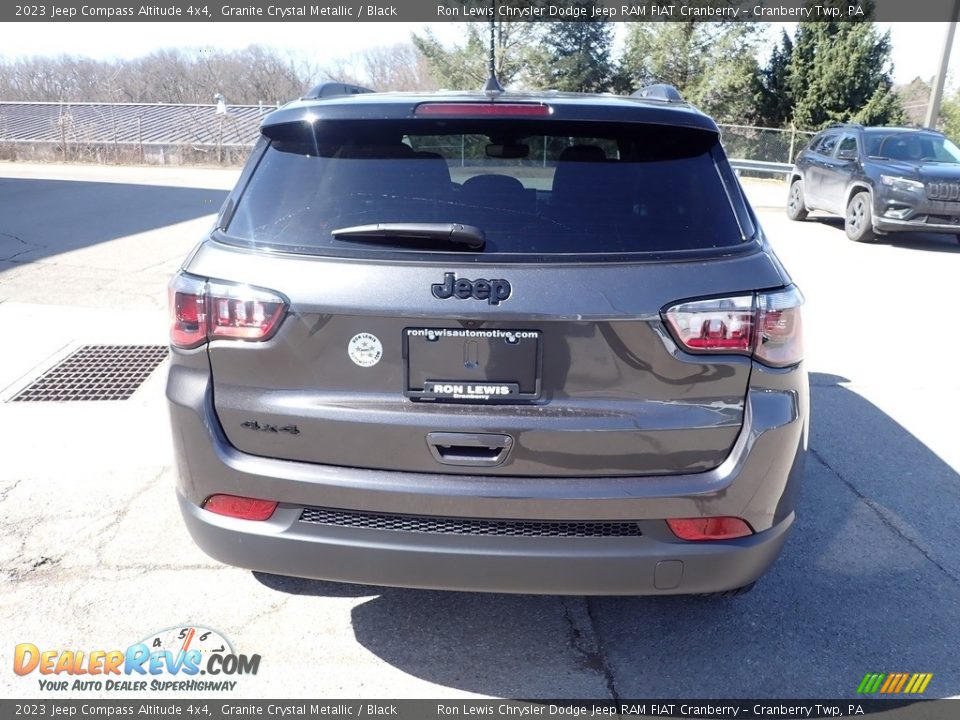 2023 Jeep Compass Altitude 4x4 Granite Crystal Metallic / Black Photo #4