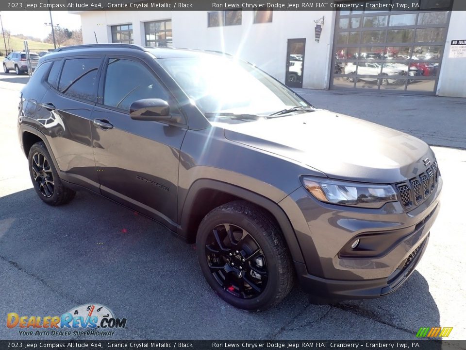 2023 Jeep Compass Altitude 4x4 Granite Crystal Metallic / Black Photo #7