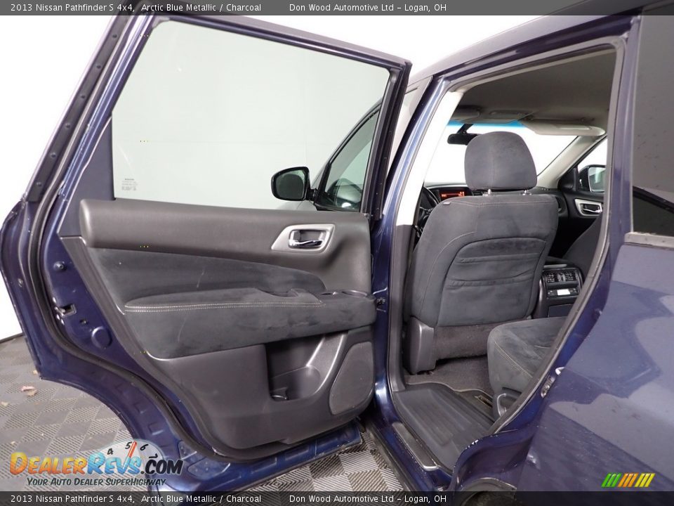 2013 Nissan Pathfinder S 4x4 Arctic Blue Metallic / Charcoal Photo #20