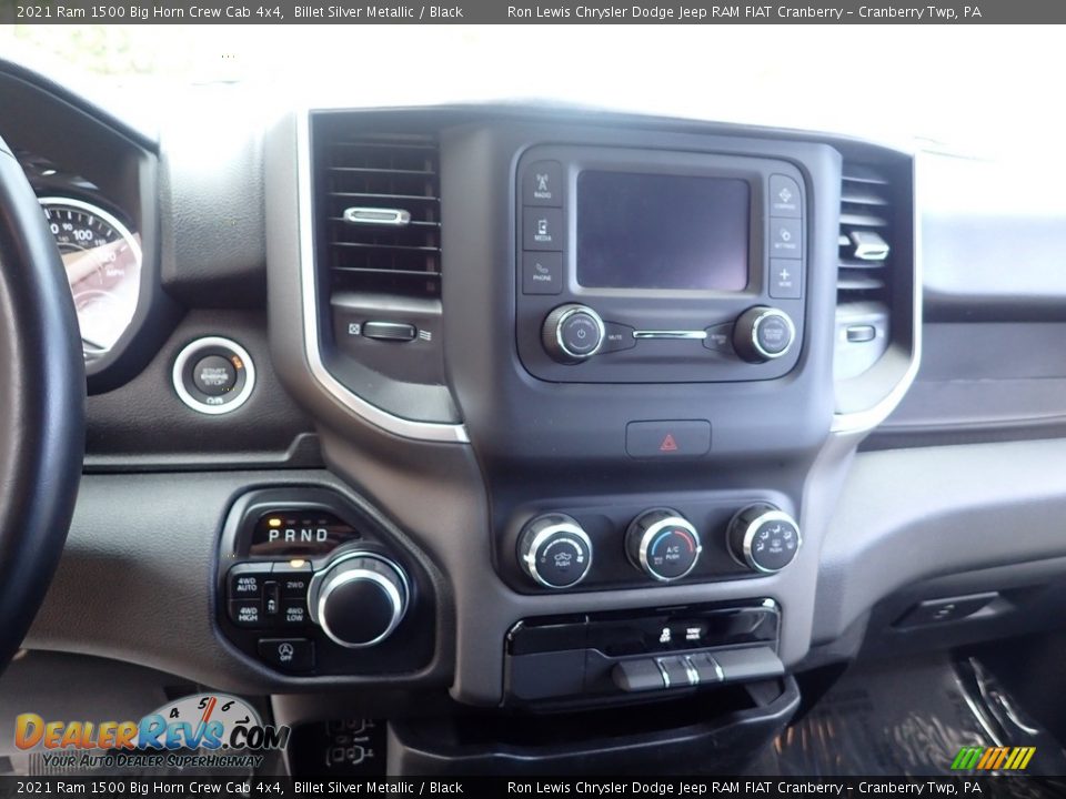 2021 Ram 1500 Big Horn Crew Cab 4x4 Billet Silver Metallic / Black Photo #17