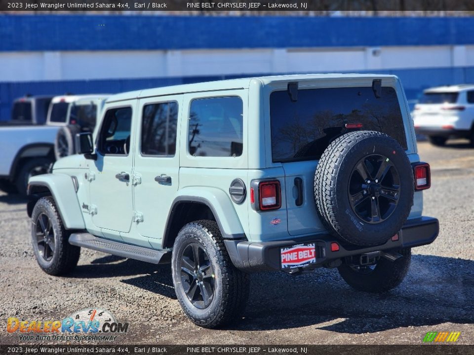 2023 Jeep Wrangler Unlimited Sahara 4x4 Earl / Black Photo #4