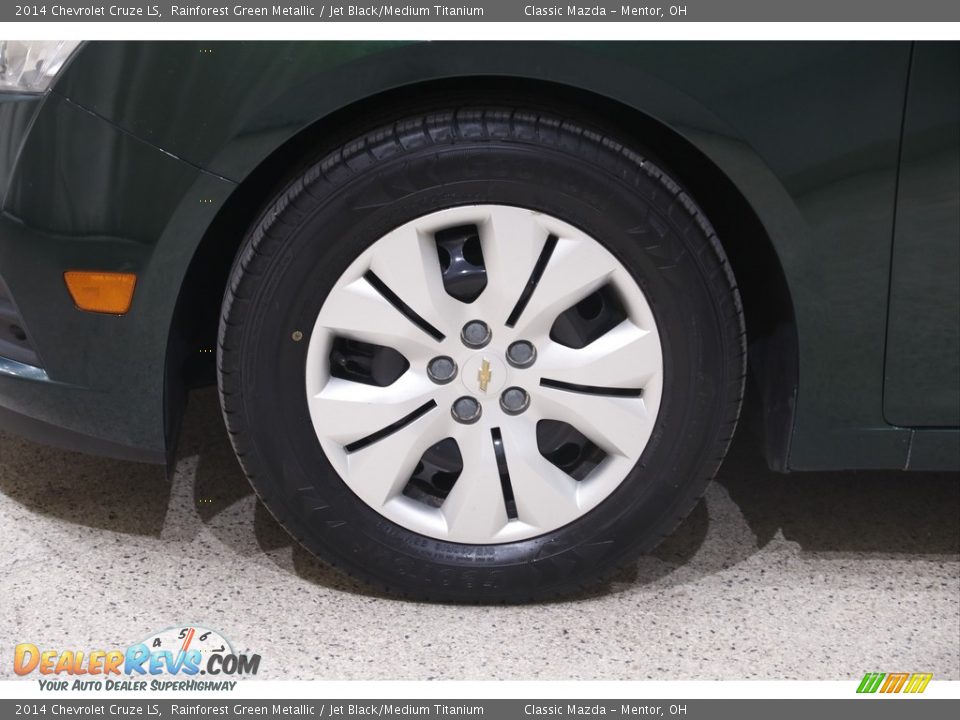 2014 Chevrolet Cruze LS Rainforest Green Metallic / Jet Black/Medium Titanium Photo #17