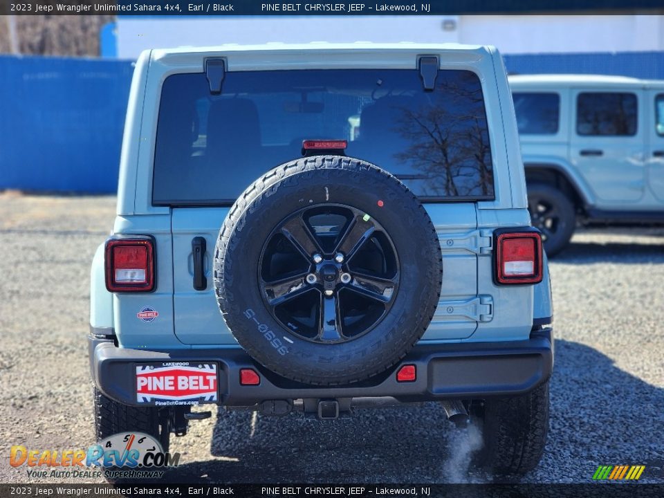 2023 Jeep Wrangler Unlimited Sahara 4x4 Earl / Black Photo #6