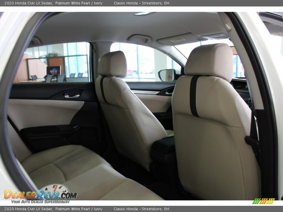 2020 Honda Civic LX Sedan Platinum White Pearl / Ivory Photo #32