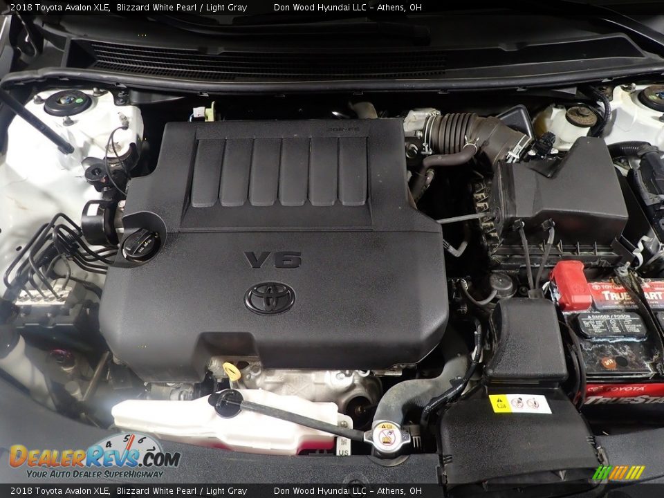 2018 Toyota Avalon XLE Blizzard White Pearl / Light Gray Photo #9