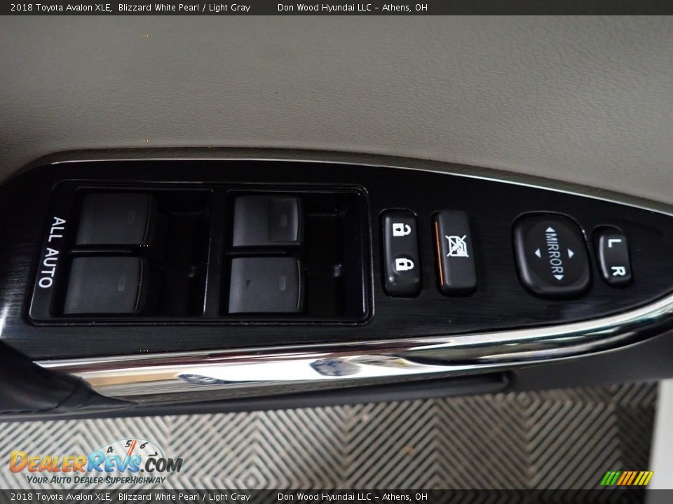 2018 Toyota Avalon XLE Blizzard White Pearl / Light Gray Photo #21