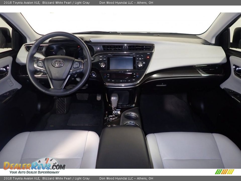 2018 Toyota Avalon XLE Blizzard White Pearl / Light Gray Photo #24