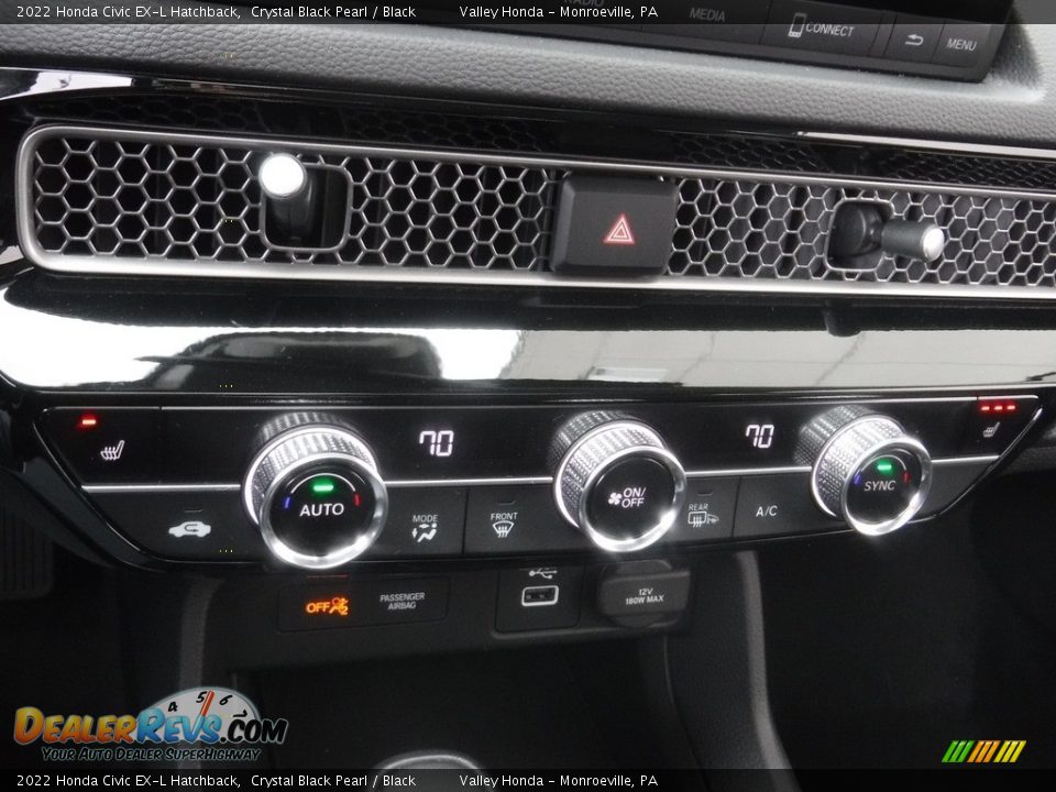 Controls of 2022 Honda Civic EX-L Hatchback Photo #19