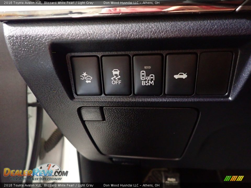 2018 Toyota Avalon XLE Blizzard White Pearl / Light Gray Photo #31