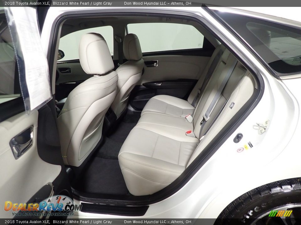 2018 Toyota Avalon XLE Blizzard White Pearl / Light Gray Photo #35