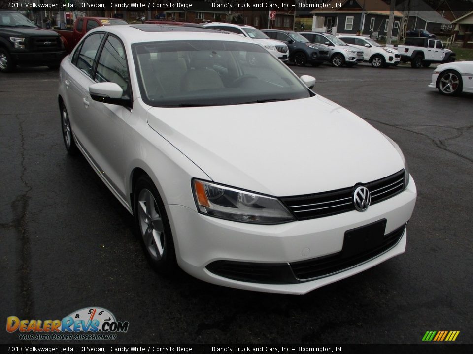 2013 Volkswagen Jetta TDI Sedan Candy White / Cornsilk Beige Photo #5