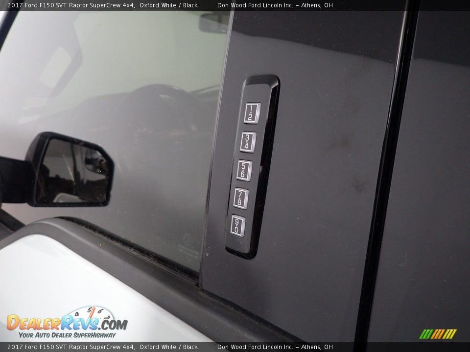 2017 Ford F150 SVT Raptor SuperCrew 4x4 Oxford White / Black Photo #17