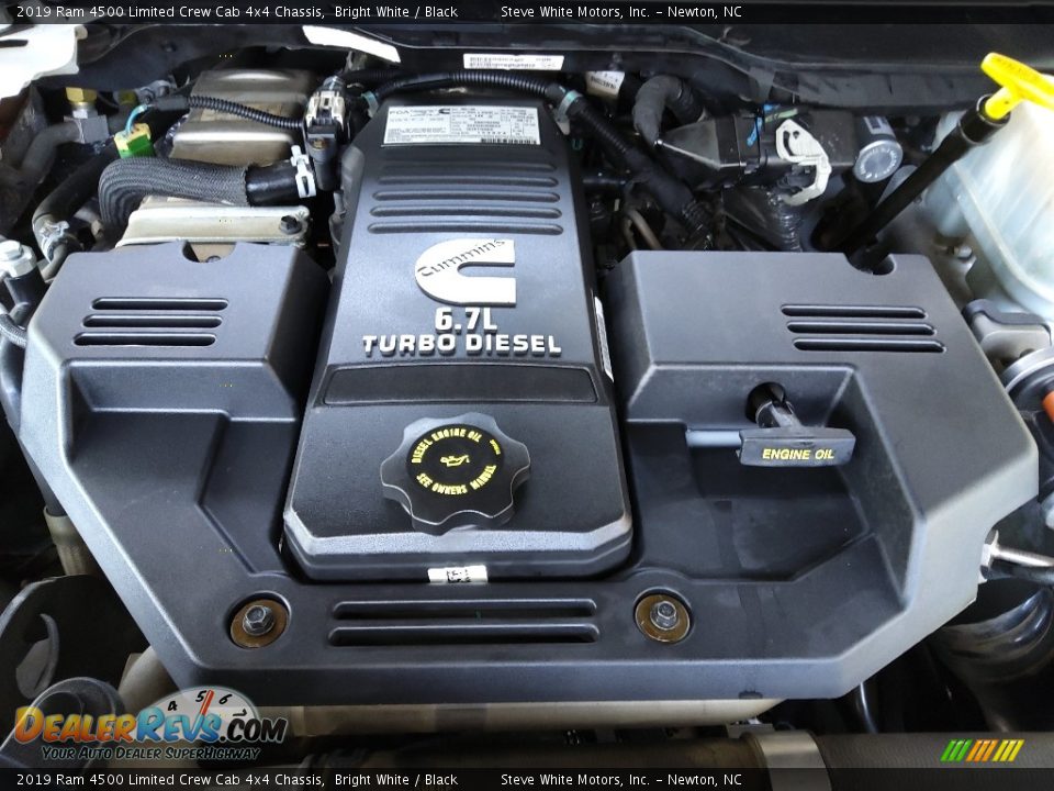 2019 Ram 4500 Limited Crew Cab 4x4 Chassis 6.7 Liter OHV 24-Valve Cummins Turbo-Diesel Inline 6 Cylinder Engine Photo #13