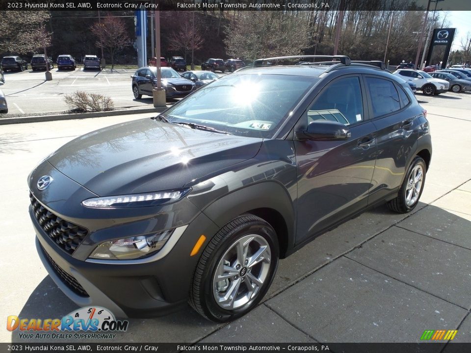 Front 3/4 View of 2023 Hyundai Kona SEL AWD Photo #7