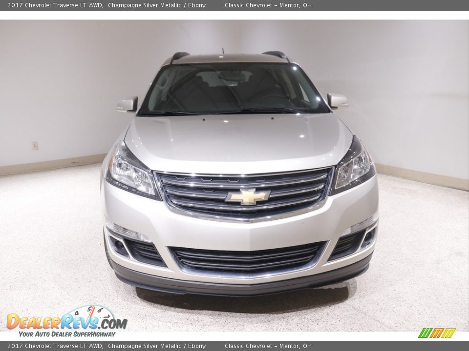 2017 Chevrolet Traverse LT AWD Champagne Silver Metallic / Ebony Photo #2