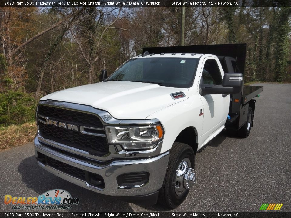 2023 Ram 3500 Tradesman Regular Cab 4x4 Chassis Bright White / Diesel Gray/Black Photo #3