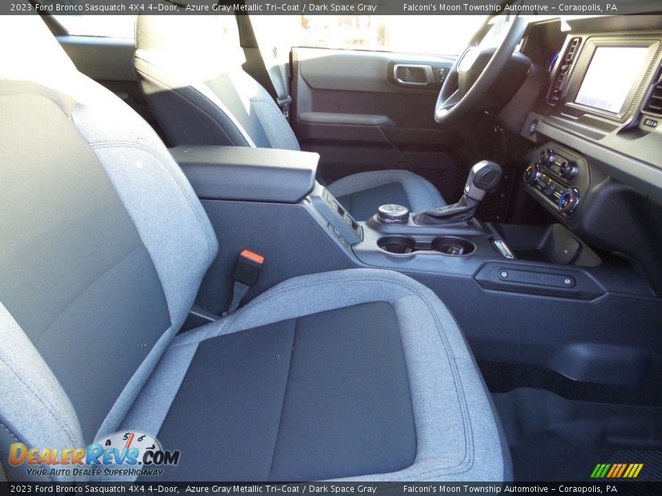 2023 Ford Bronco Sasquatch 4X4 4-Door Azure Gray Metallic Tri-Coat / Dark Space Gray Photo #9