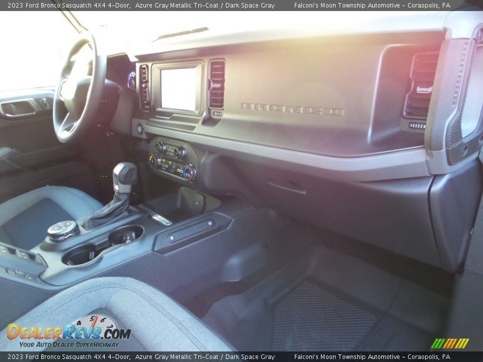 2023 Ford Bronco Sasquatch 4X4 4-Door Azure Gray Metallic Tri-Coat / Dark Space Gray Photo #10