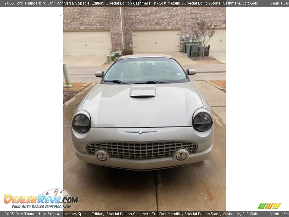 2005 Ford Thunderbird 50th Anniversary Special Edition Special Edition Cashmere Tri-Coat Metallic / Special Edition Stone, Cashmere, Soft Gold Photo #2
