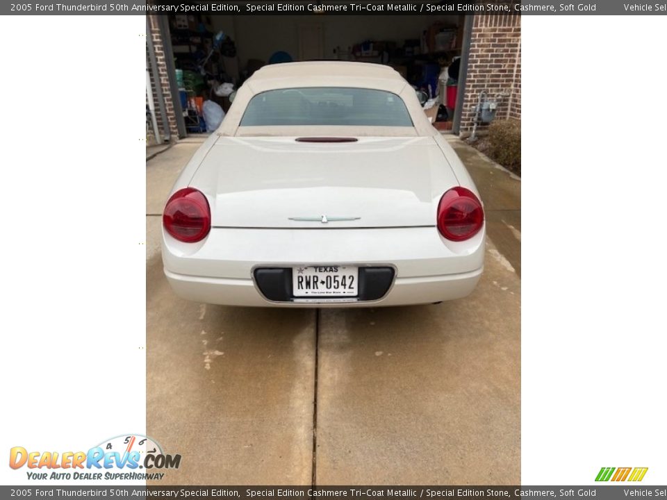 2005 Ford Thunderbird 50th Anniversary Special Edition Special Edition Cashmere Tri-Coat Metallic / Special Edition Stone, Cashmere, Soft Gold Photo #3