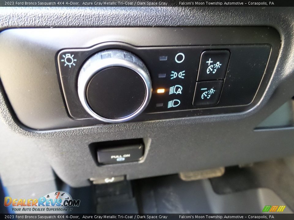 Controls of 2023 Ford Bronco Sasquatch 4X4 4-Door Photo #21