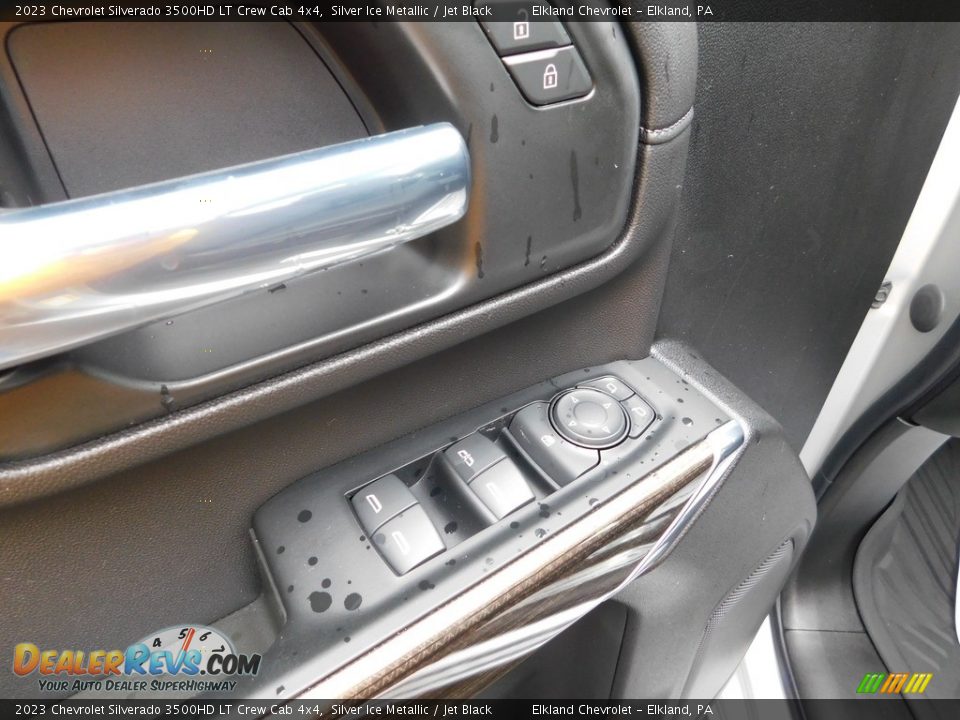 Door Panel of 2023 Chevrolet Silverado 3500HD LT Crew Cab 4x4 Photo #21