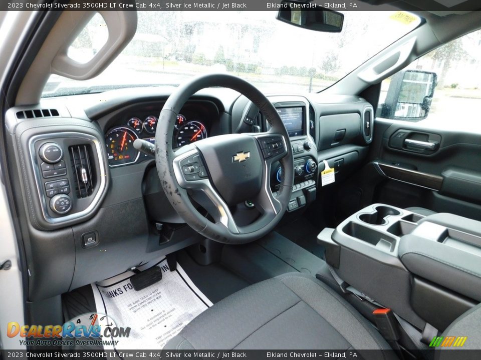 Dashboard of 2023 Chevrolet Silverado 3500HD LT Crew Cab 4x4 Photo #24