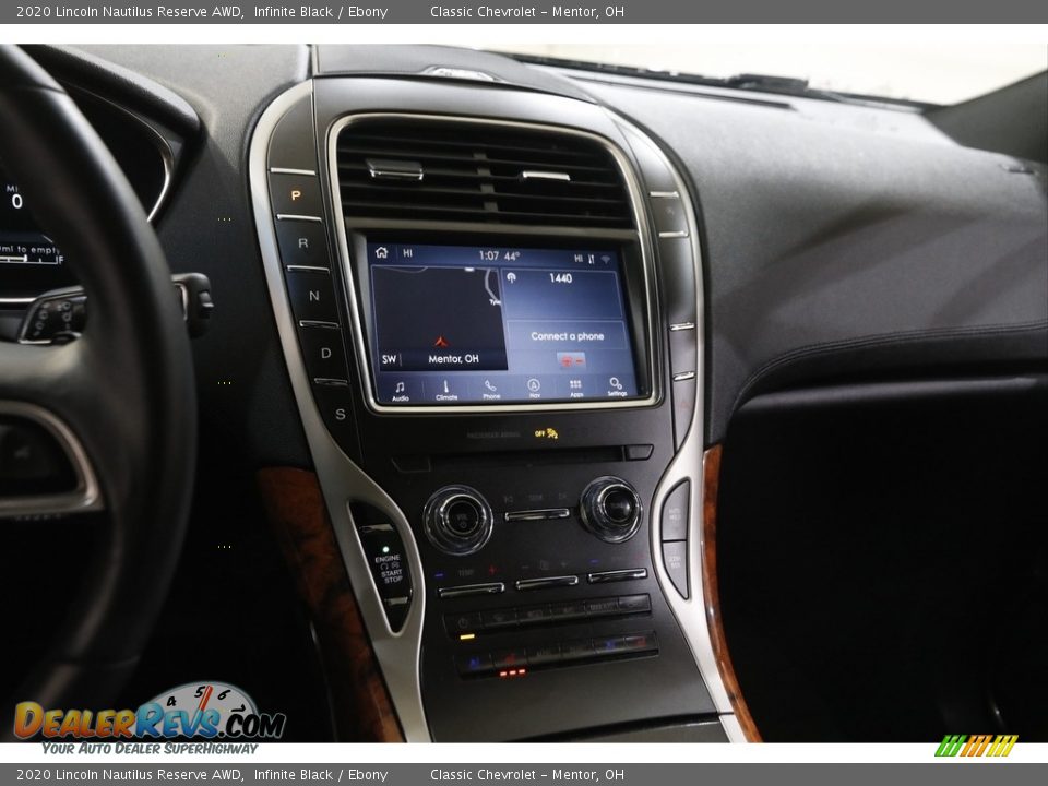 Controls of 2020 Lincoln Nautilus Reserve AWD Photo #9